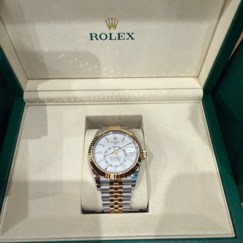 ロレックス スカイドゥエラー