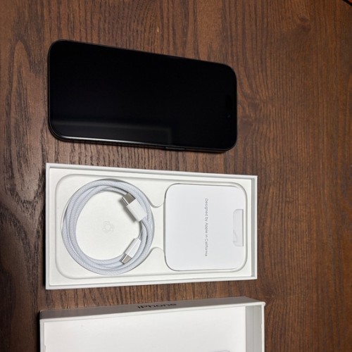 iPhone15 256GB ブラック