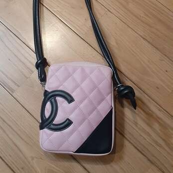 シャネル カンボンライン