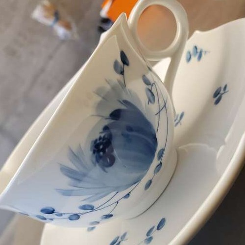 マイセンティーカップ