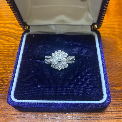 プラチナダイヤモンドリング