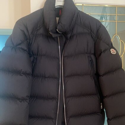 モンクレール POIRIER ダウンジャケット ブラック