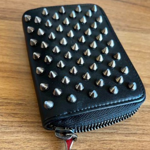 ルブタン名刺入れ