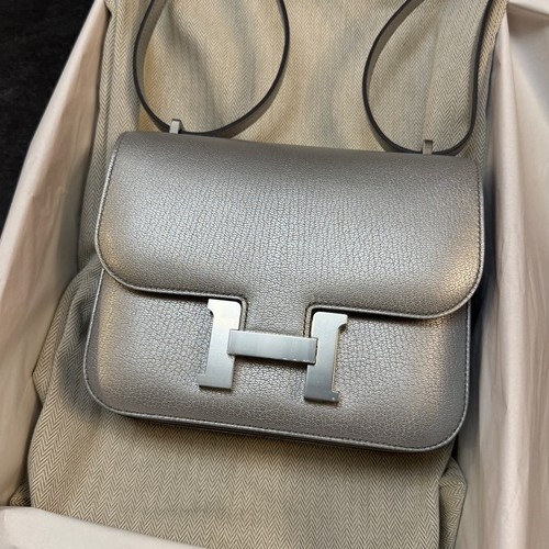 エルメス コンスタンス