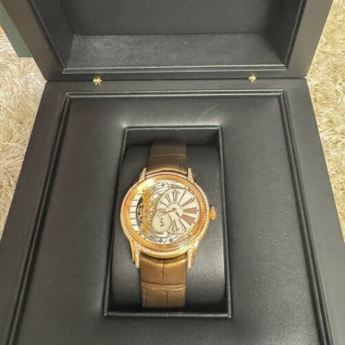 オーデマピゲ ミレネリー 77247OR.ZZA812CR.