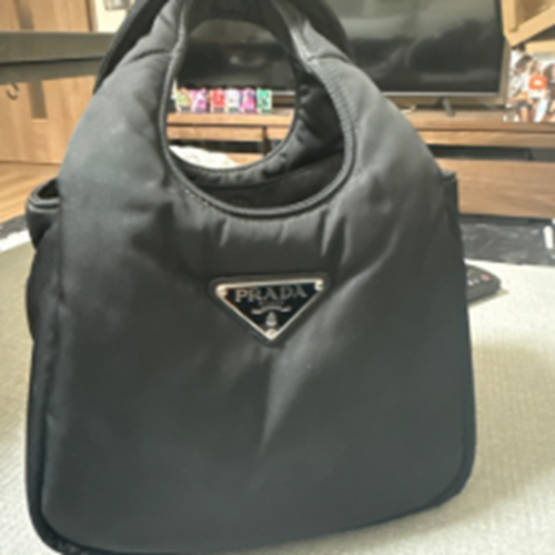 プラダ　パデット 2WAYハンドバッグ　黒　ナイロン　シルバー金具　1BA359