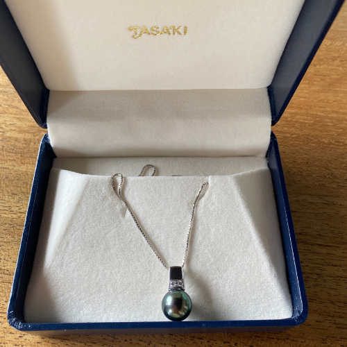 田崎真珠 黒蝶真珠ネックレス ダイヤ付き 10ミリ珠