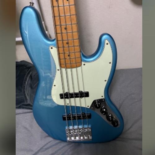 Player Plus Jazz Bass V 5弦ベース