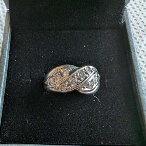 プラチナ　ダイヤ　リング