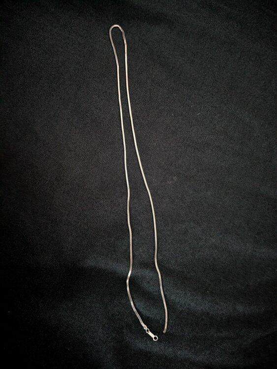 18Kホワイトゴールド ネックレス 切れている