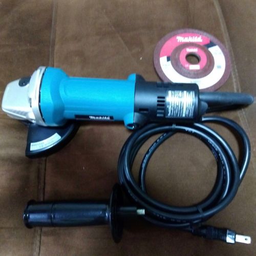 マキタ ディスクグラインダ 125mm 9535B