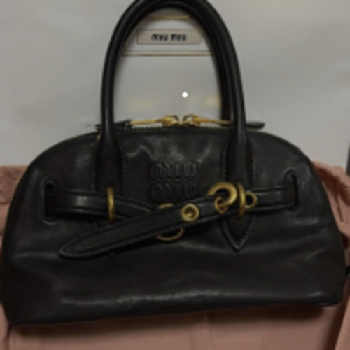 5BB169_2BBL_F0002_V_OOO アバンチュールナッパレザートップ