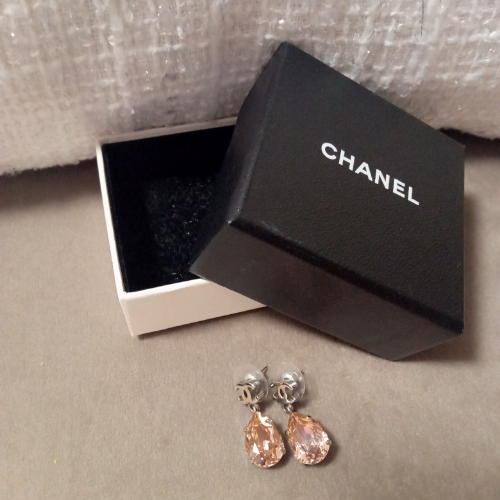 シャネル ピアス 25,000円