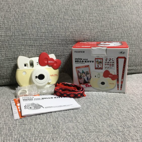 富士フィルム　instax mini ハローキティー　チェキ