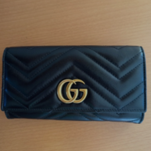 GGマーモントキルティングレザー長財布