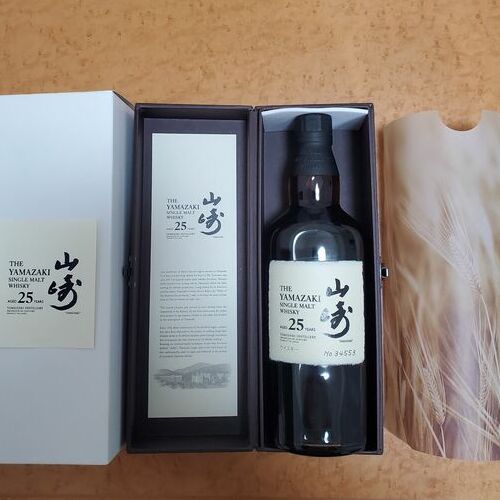 ウイスキー サントリー山崎25年