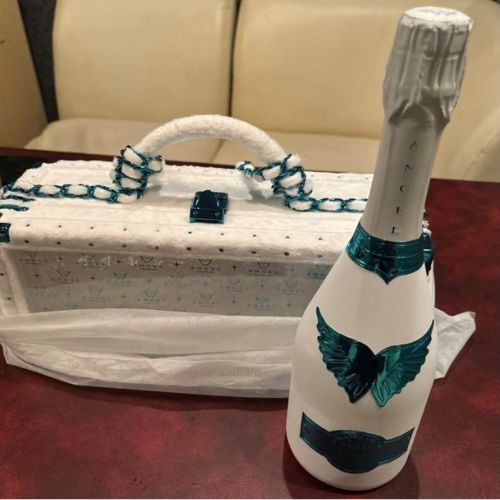 エンジェルシャンパン　ホワイトデーエディション