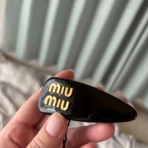 ミュウミュウ ロゴ バレッタ GP×パテント