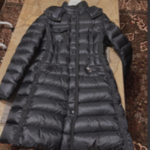 モンクレール　エルミンヌ