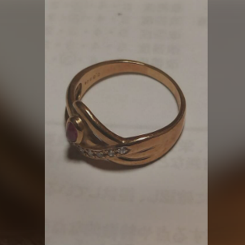 18金ルビーリング