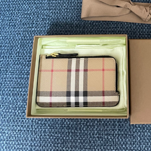Burberry　ミニウォレット