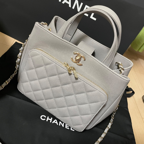 CHANELビジネスアフィニティトート