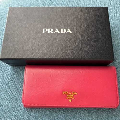 プラダ サフィアーノ 長財布