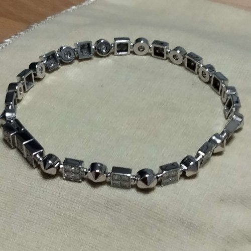 ルチア ダイヤブレスレット