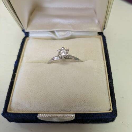 ダイヤモンドリング