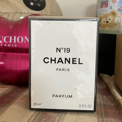 シャネルNo.19 香水