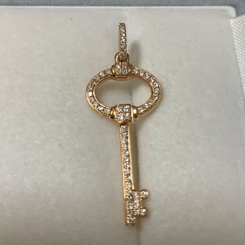 ダイヤモンドK18ペンダントトップ