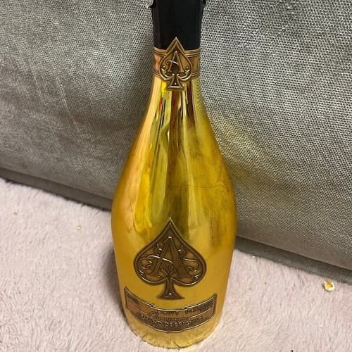 シャンパン アルマン・ド・ブリニャック