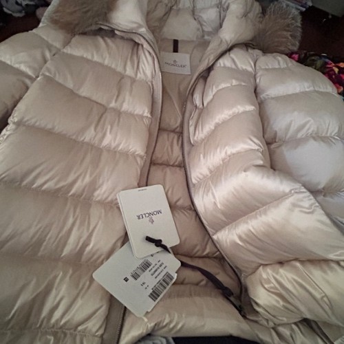 ダウンジャケット