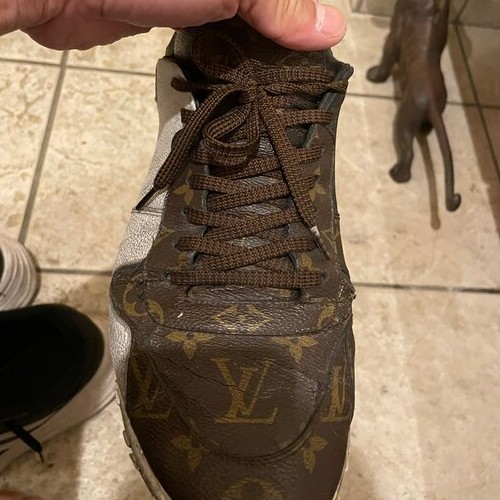 ルイヴィトンスニーカー