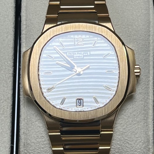 パテックフィリップ ノーチラス 7118／１Ｒ-00