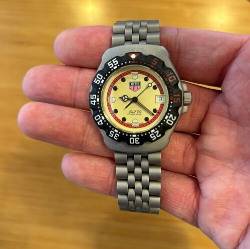 タグホイヤーフォーミュラ1 KITH