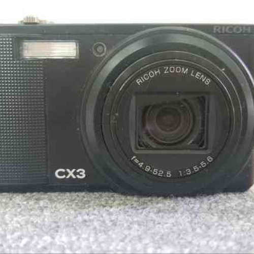 RICOH　コンパクトデジカメカメラ CX3