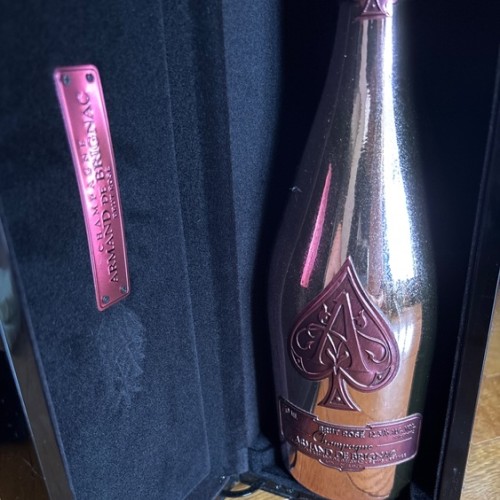 シャンパン アルマン・ド・ブリニャック