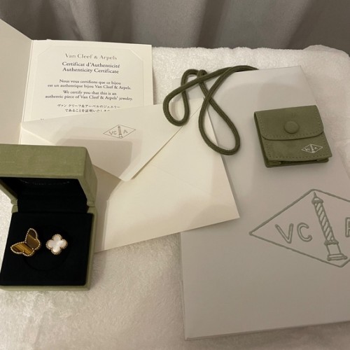 ヴァンクリーフ&アーペル ラッキーリング