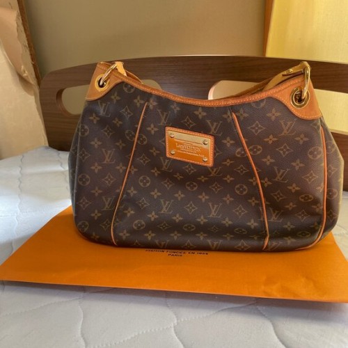 ルイヴィトン ガリエラ