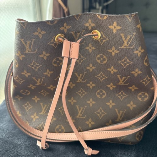 ルイヴィトン　ネオノエ