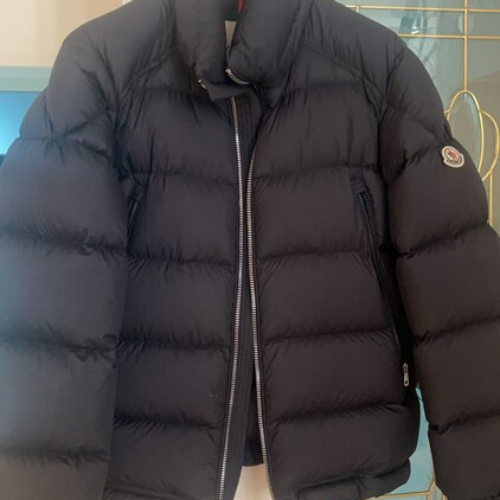 モンクレール POIRIER ダウンジャケット ブラック