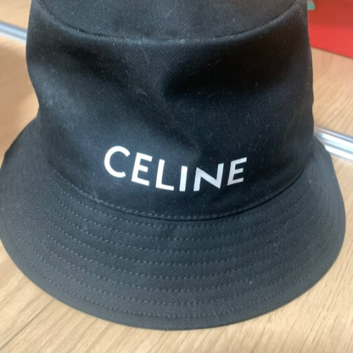 セリーヌバケットハット