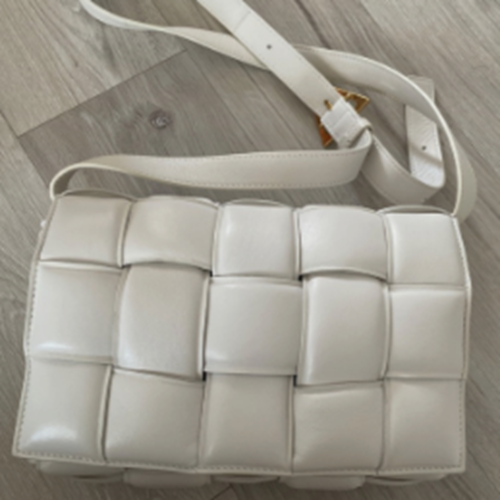 パデッドカセット