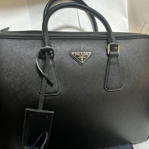 サフィアーノ　ブリーフケース