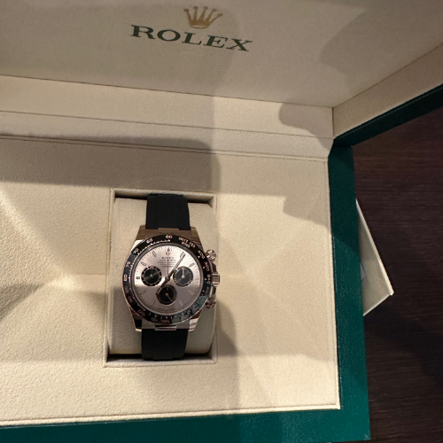 ロレックス コスモグラフデイトナ 6,900,000円