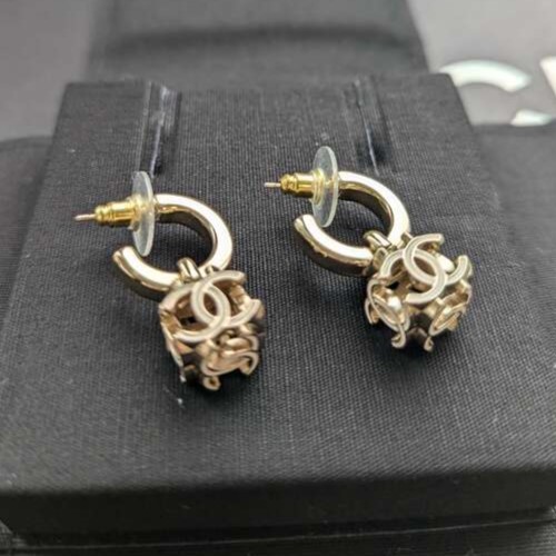 シャネル　ピアス