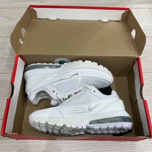 NIKE ウィメンズエアマックスパルススニーカー