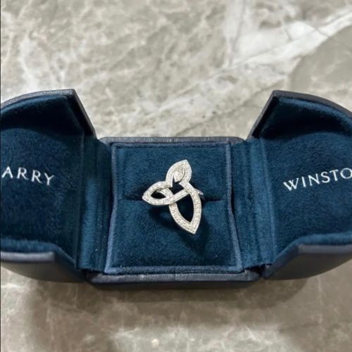 ハリーウィンストン　リリークラスターリング