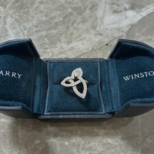 ハリーウィンストン　リリークラスターリング